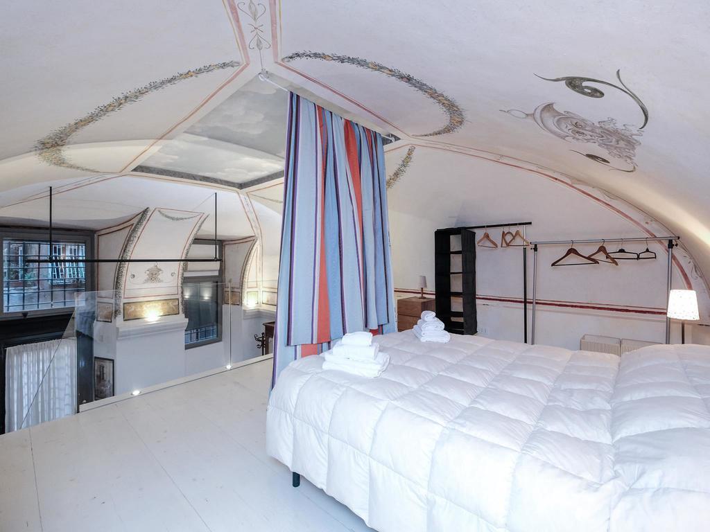 Ancient Trastevere Vespa Loft Lägenhet Rom